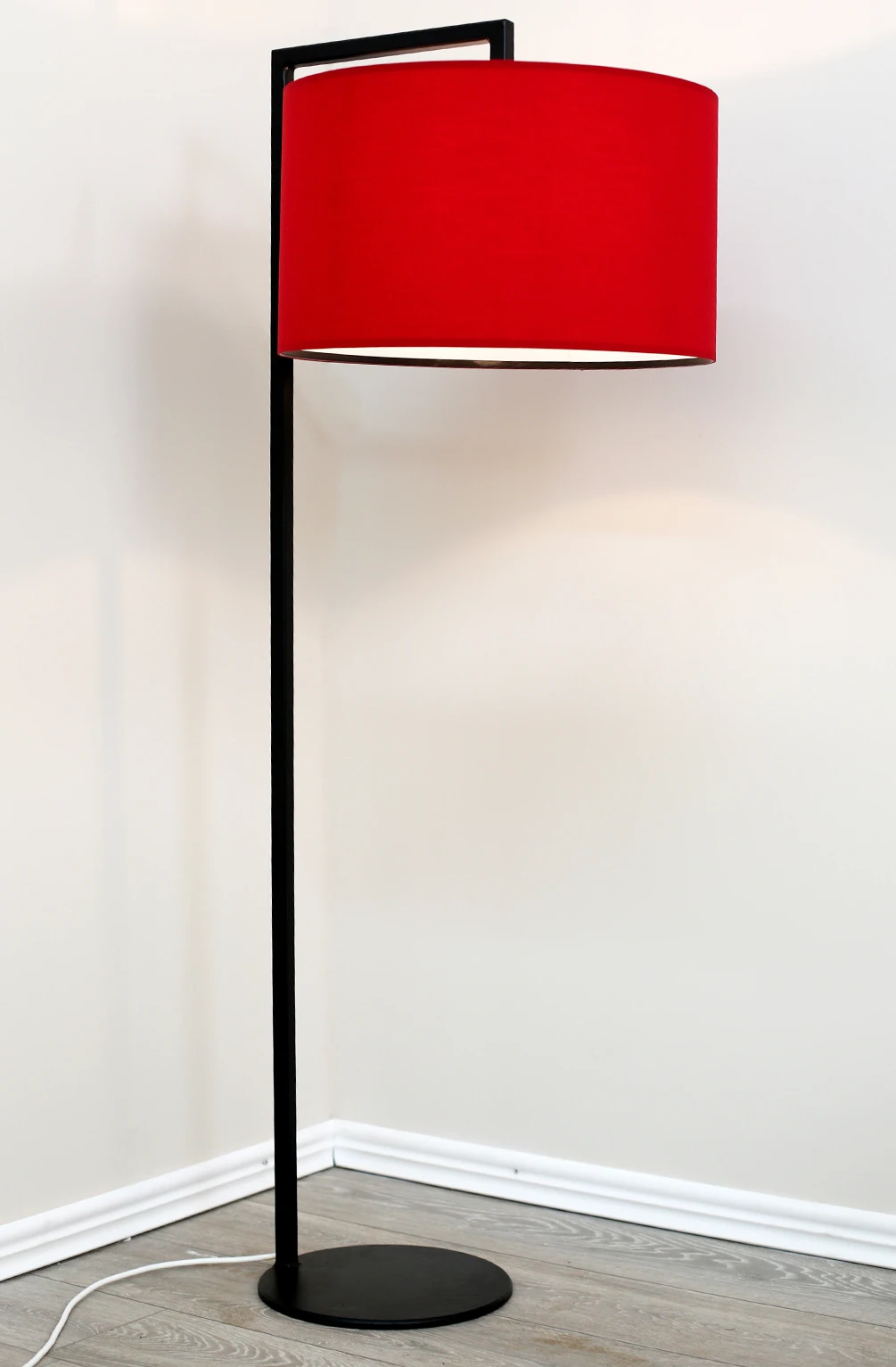 Lampadar din metal Ingrid
